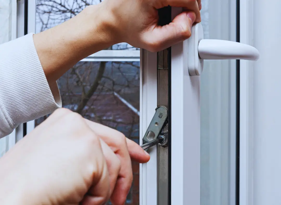 Réparation serrure de fenêtre Roussillon